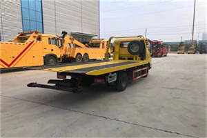 花家地非事故拖车