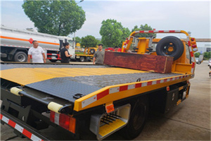 花家地附近拖车电话号码服务