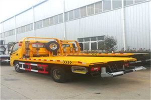 花家地附近拖车救援搭电